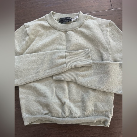 Alice and Olivia Classics light green sweater - Picture 5 of 5
